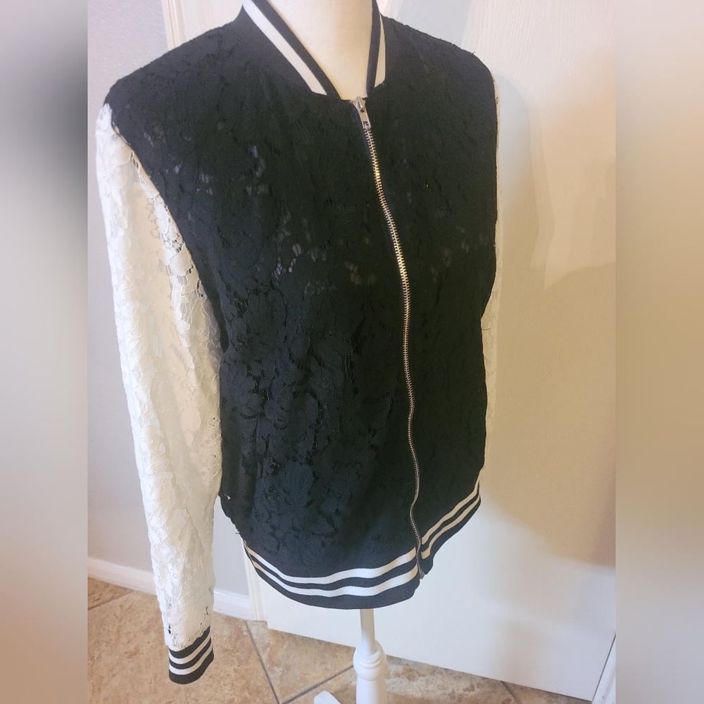 Gorgeous jacket ! - Picture 3 of 3